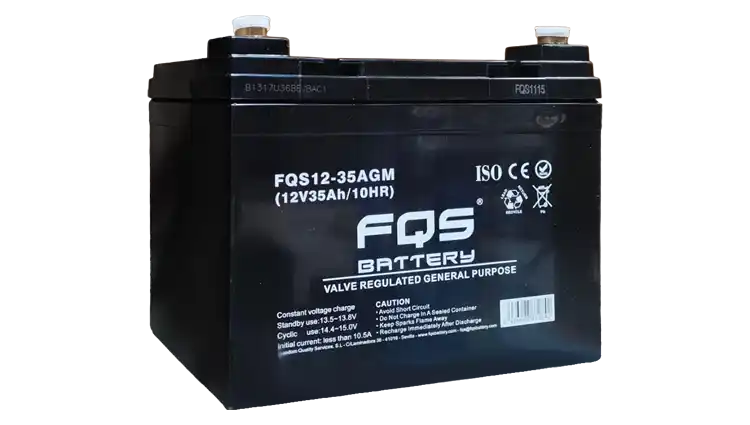 Batería 12-35AGM de la gama de Tracción Ligera de FQS Battery, con tecnología AGM.